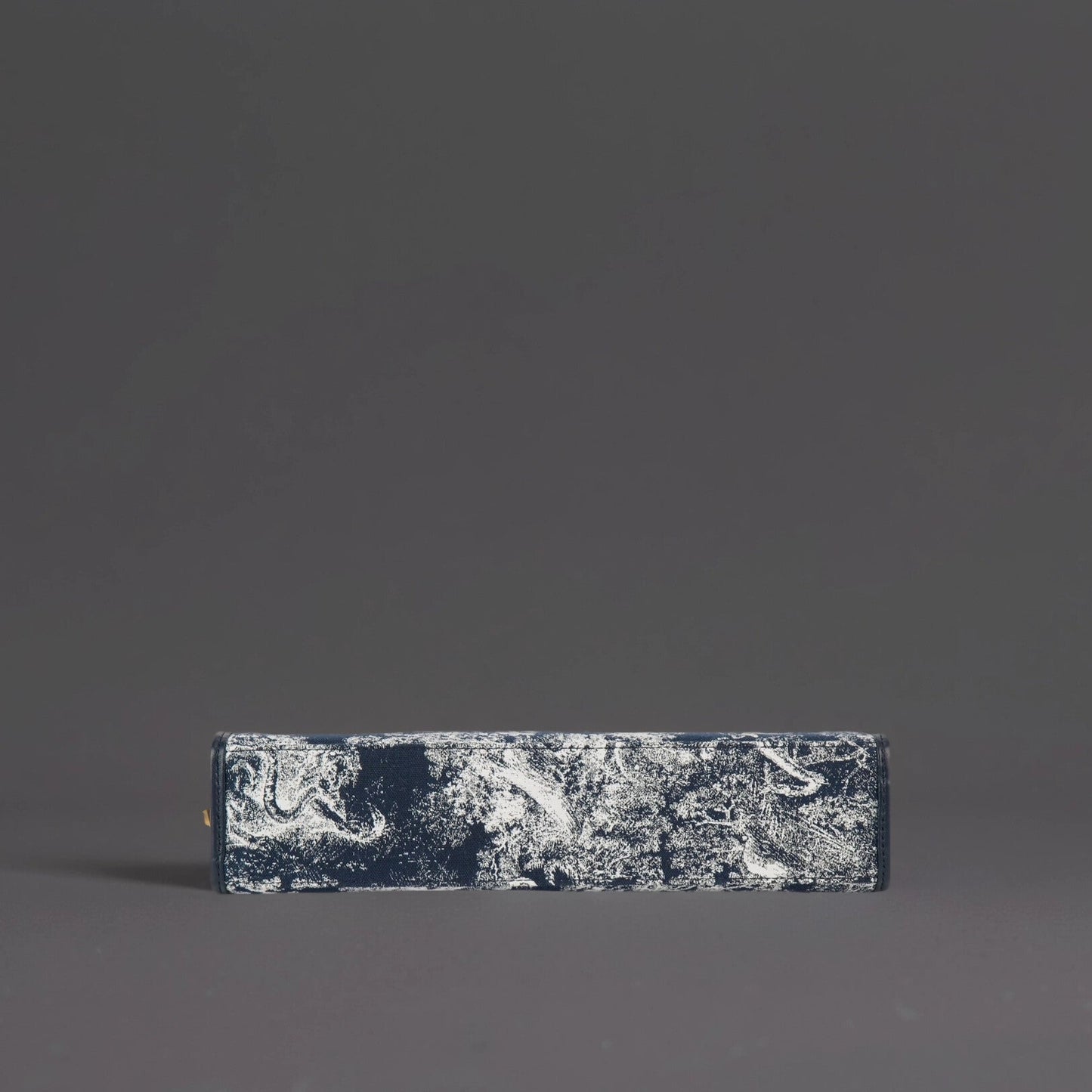 30 Montaigne Dea Pouch Blue Toile de Jouy