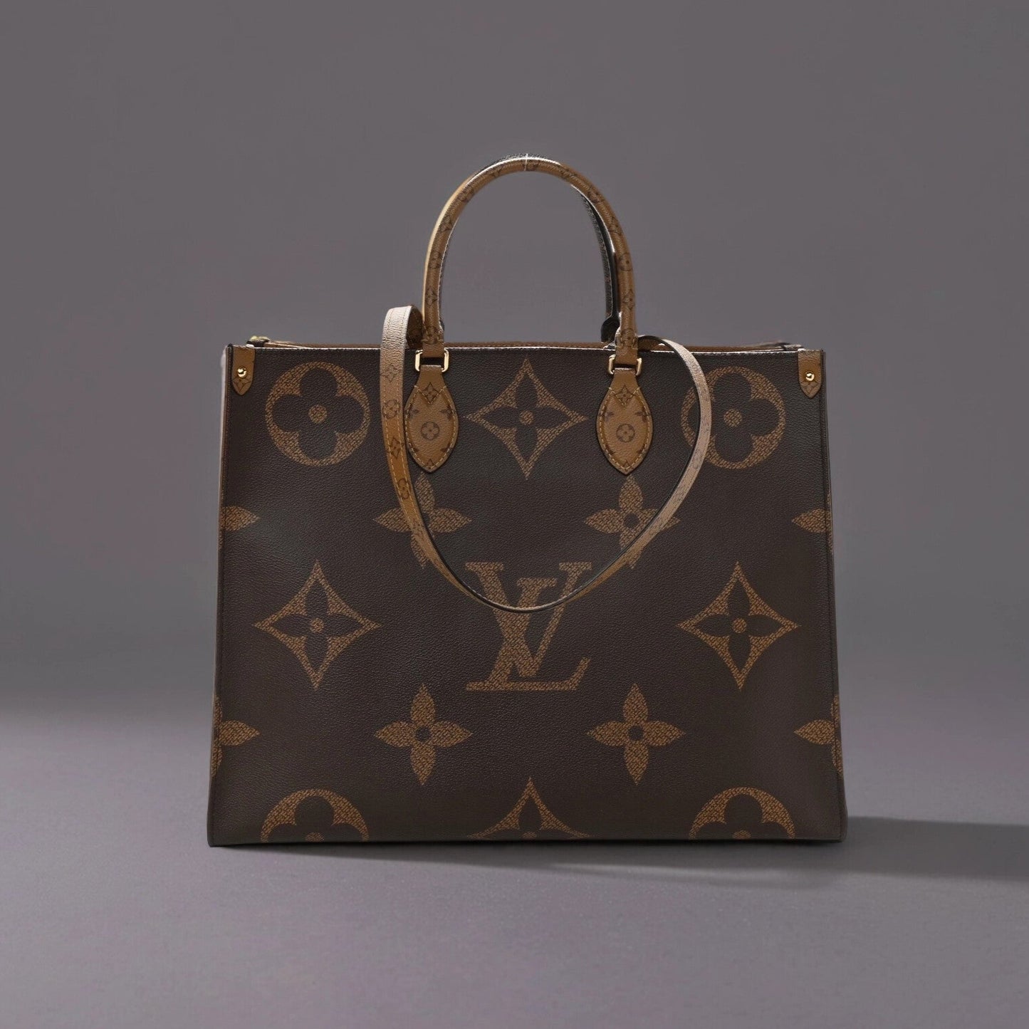 Reverse Monogram Giant Onthego GM