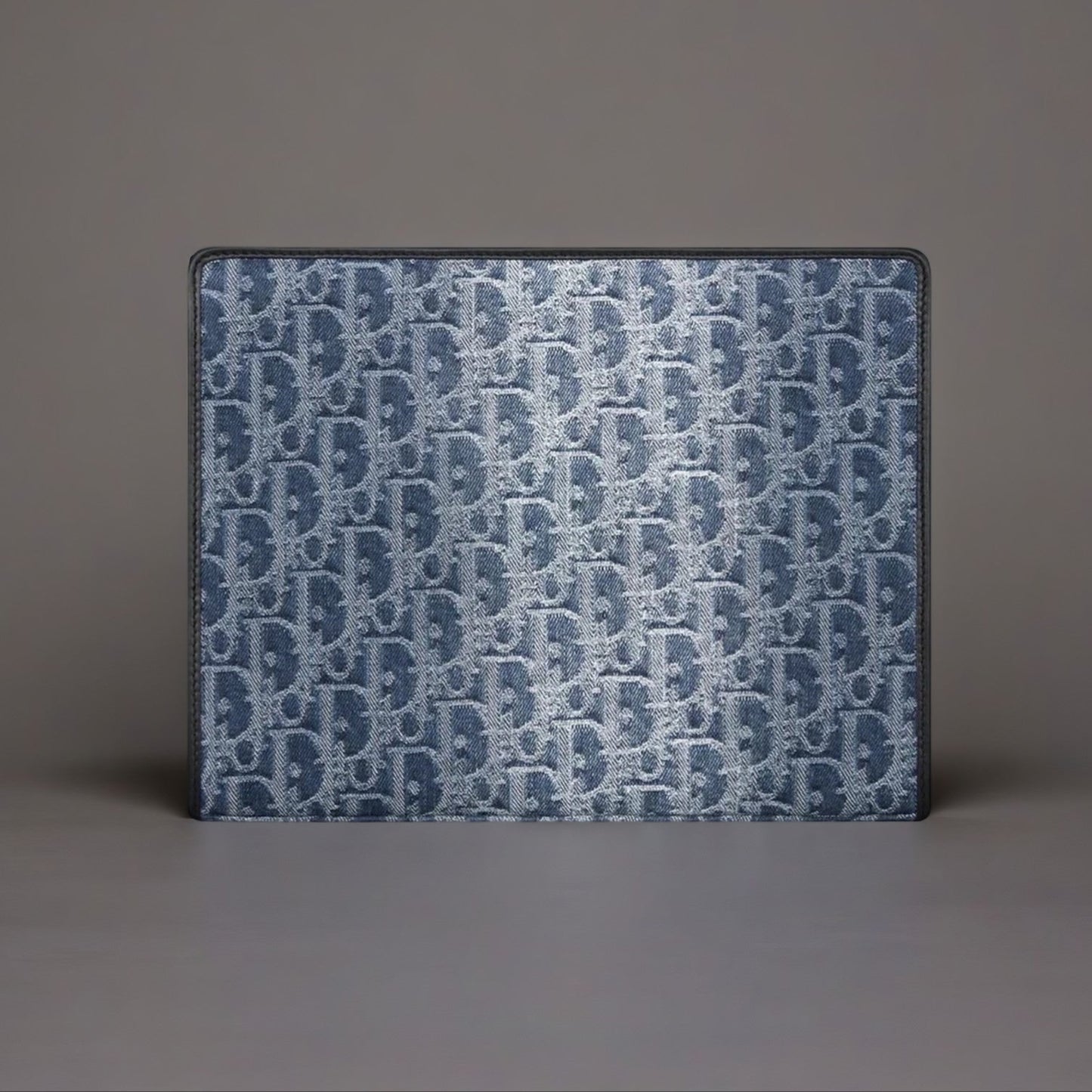 Oblique 30 Montaigne Pouch Blue Denim