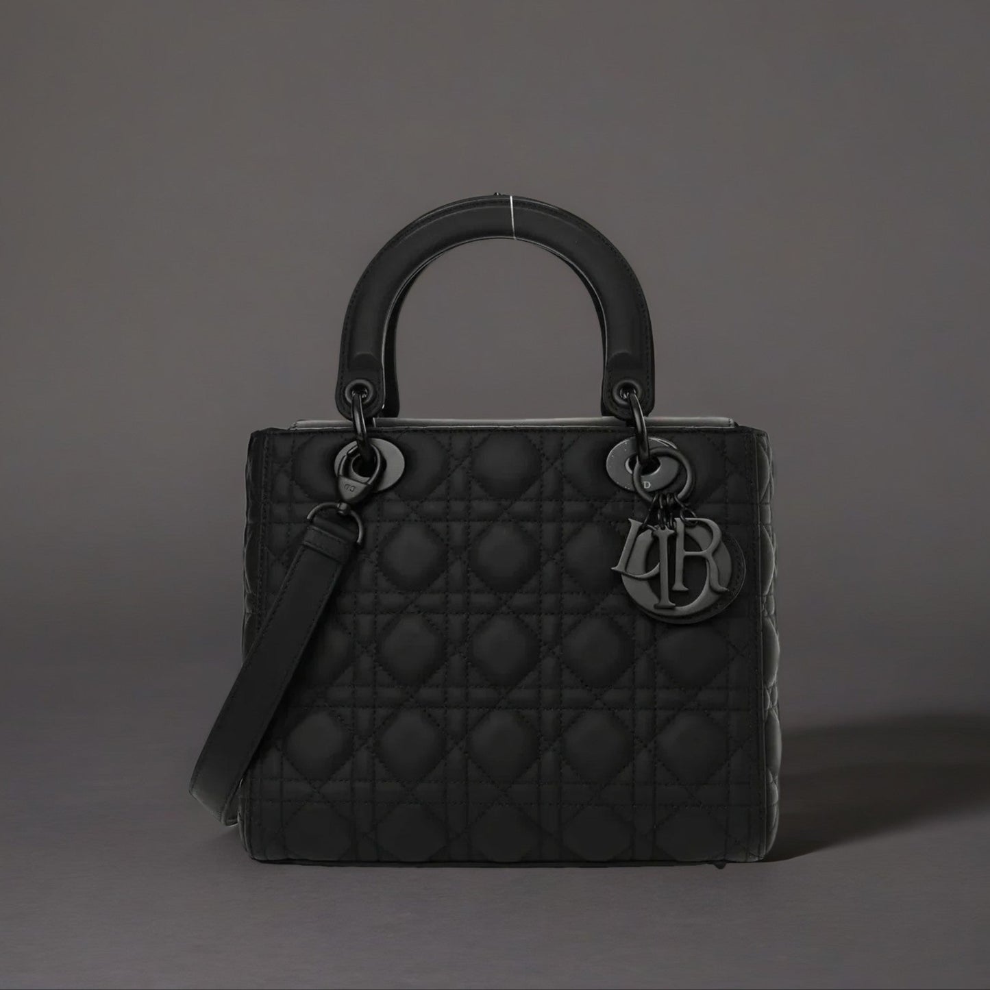 Ultra Matte Calfskin Cannage Medium Lady Dior Black