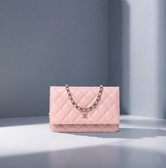 Caviar Quilted Wallet on Chain WOC Light Pink