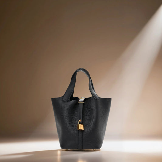 Taurillon Clemence Picotin Lock 18 PM Black