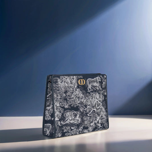 30 Montaigne Dea Pouch Blue Toile de Jouy