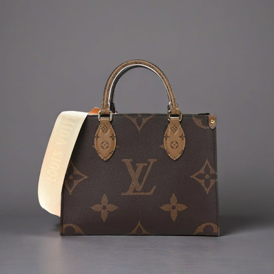 Reverse Monogram Giant Onthego PM