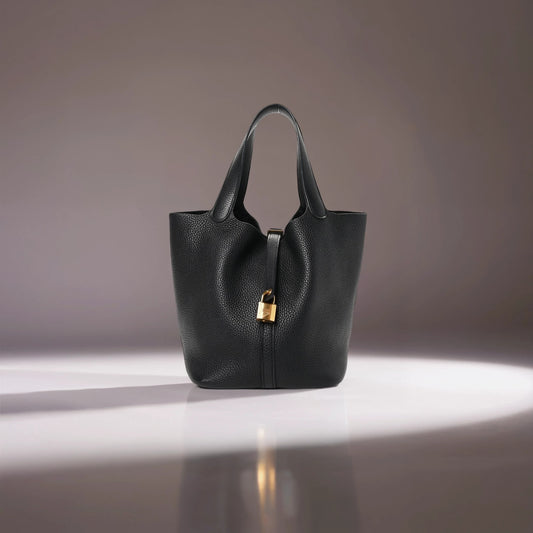 Taurillon Clemence Picotin Lock 22 MM Black