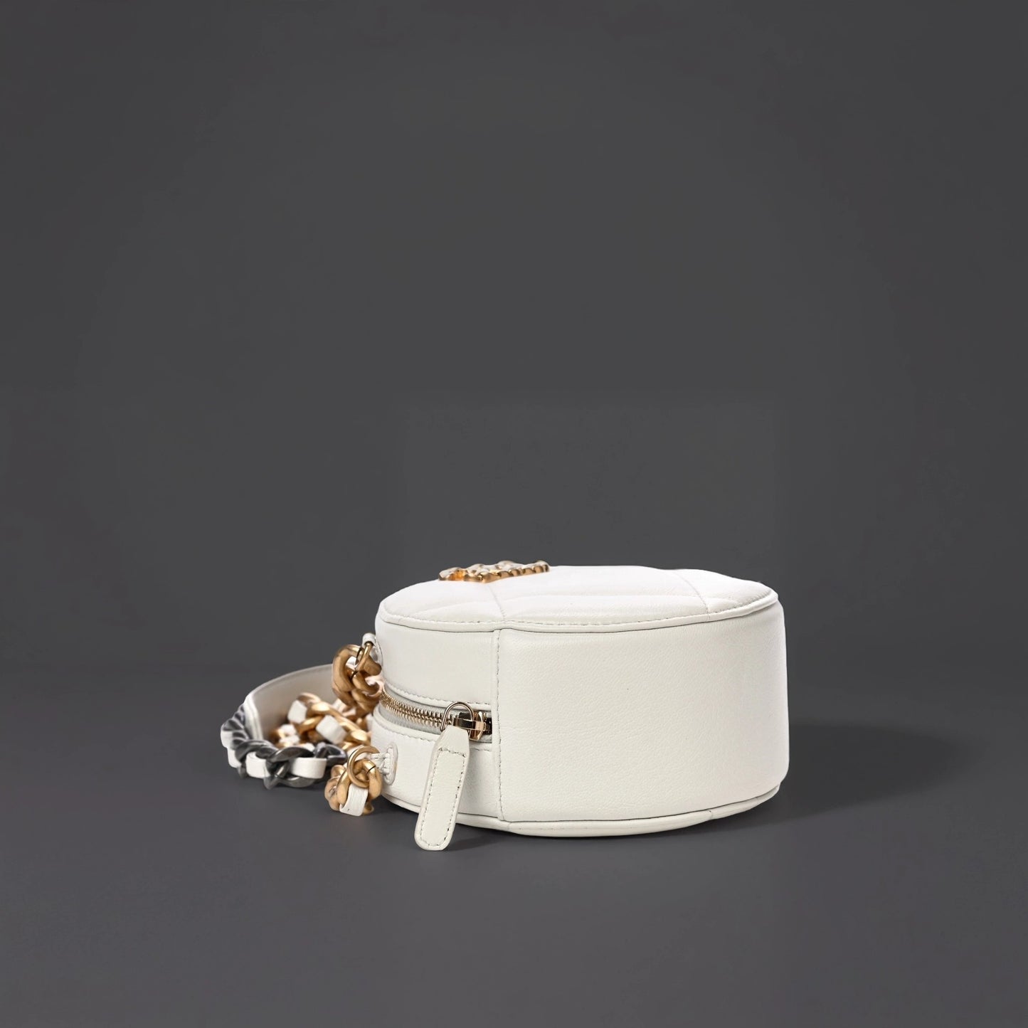 Goatskin Quilted Chanel 19 Round Clutch With Chain White
