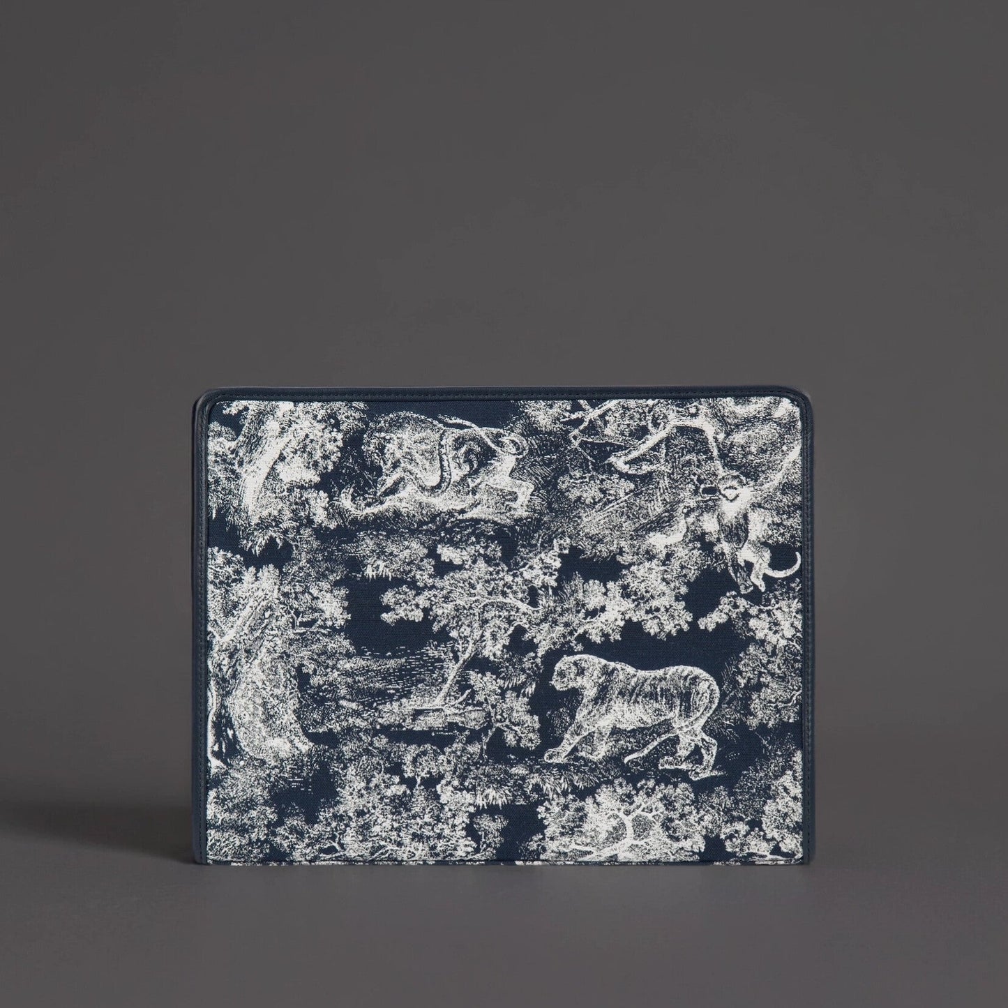 30 Montaigne Dea Pouch Blue Toile de Jouy