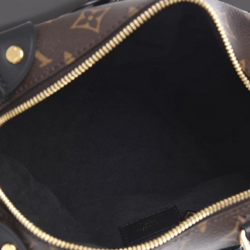 Monogram Petite Malle Souple Black