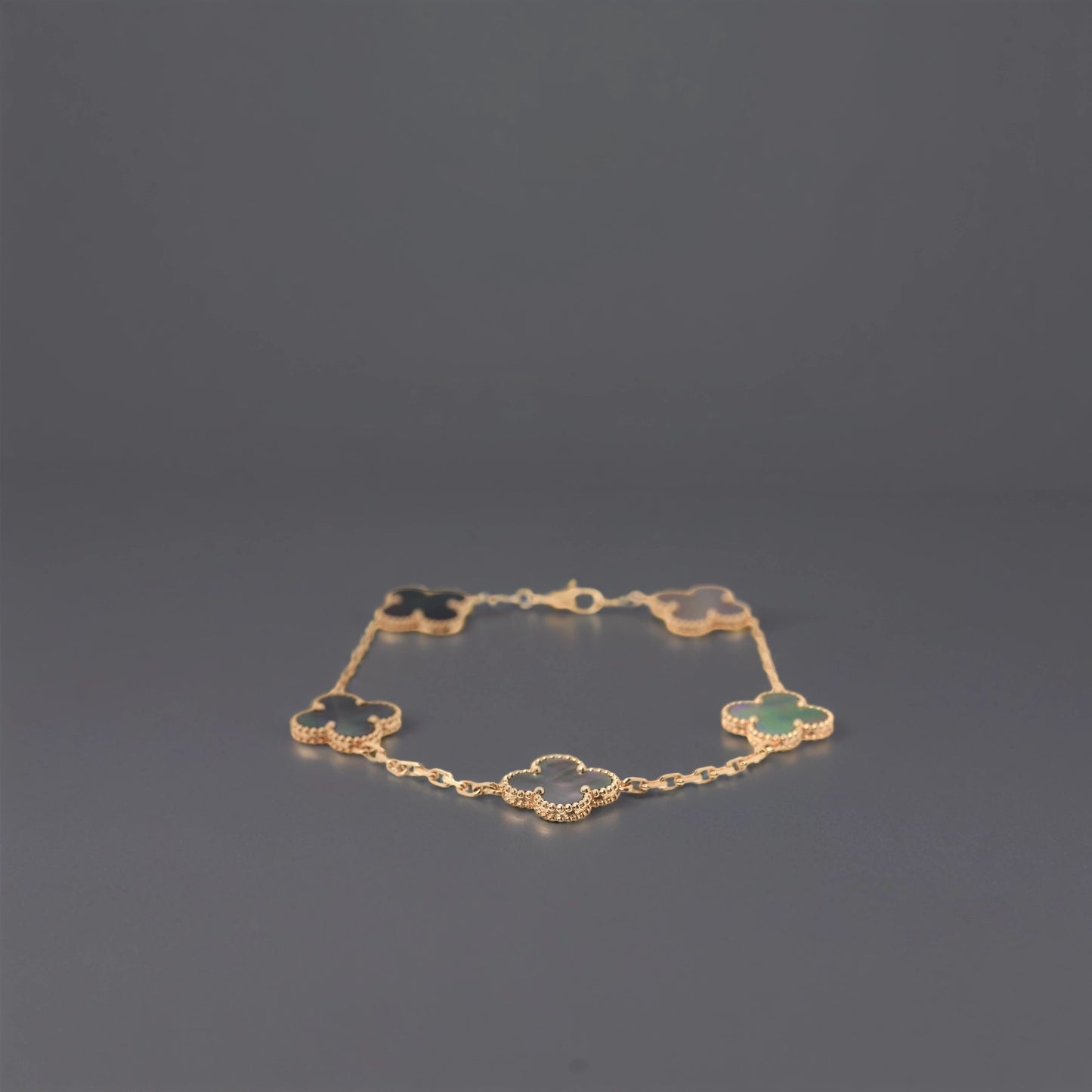 18K Yellow Gold Gray Mother of Pearl 5 Motifs Vintage Alhambra Bracelet