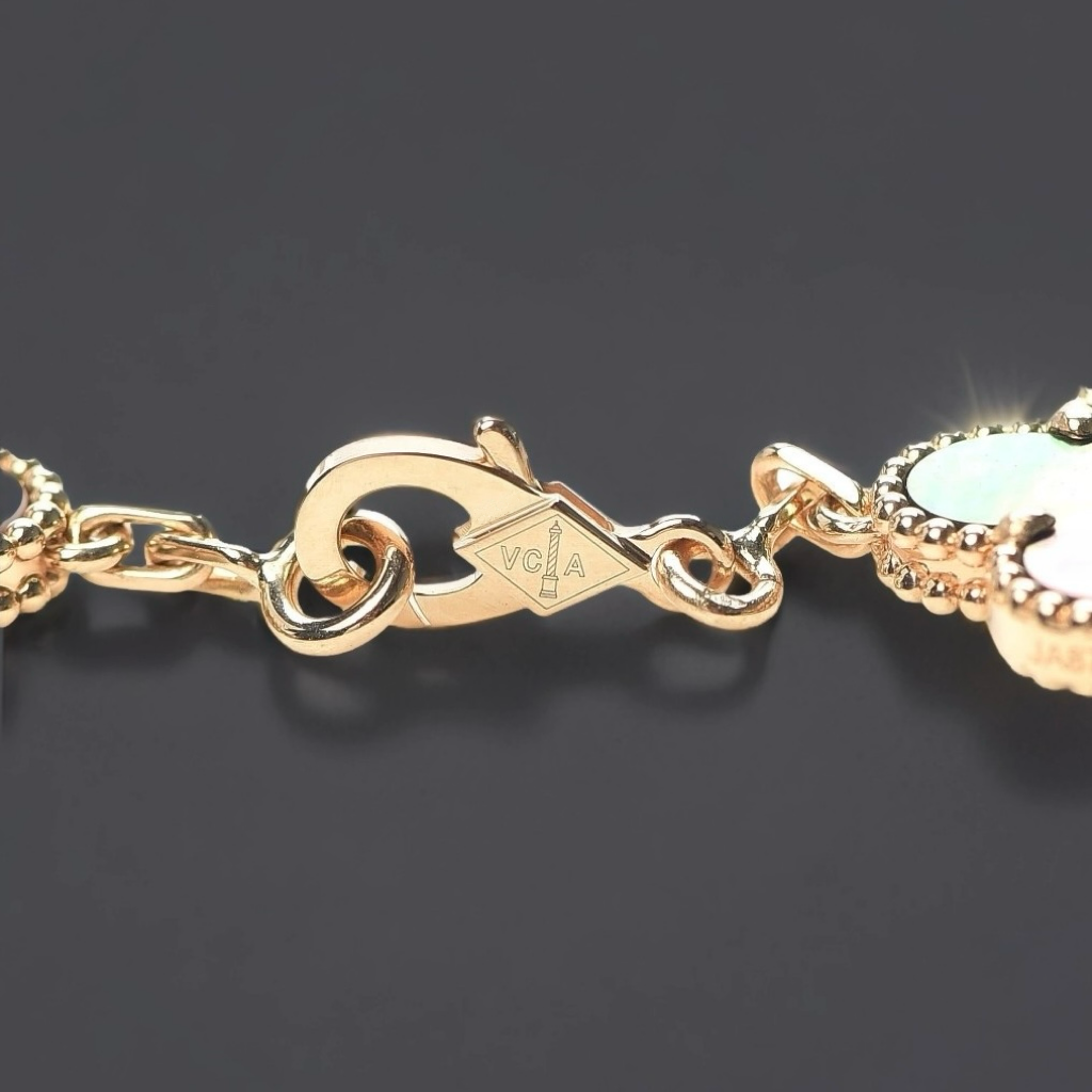 18K Yellow Gold Gray Mother of Pearl 5 Motifs Vintage Alhambra Bracelet