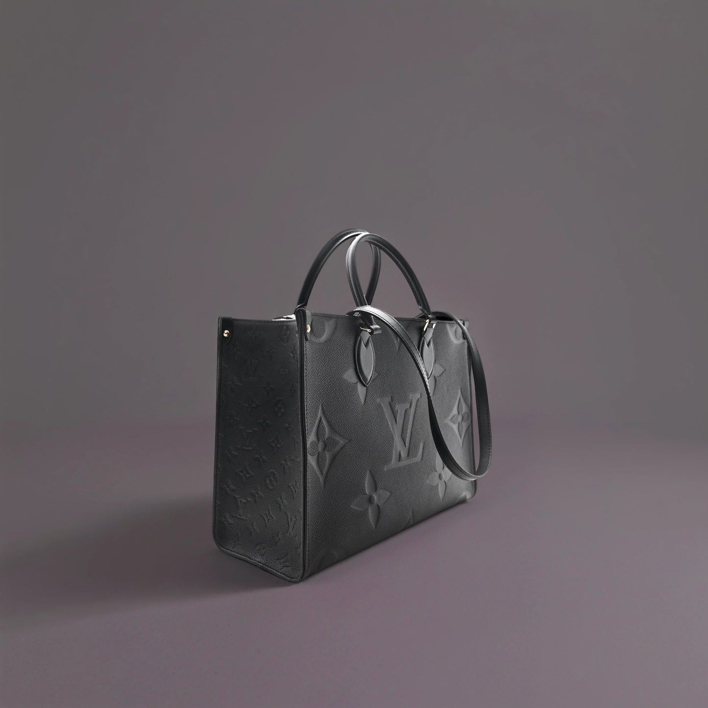 Empreinte Monogram Giant Onthego MM Black