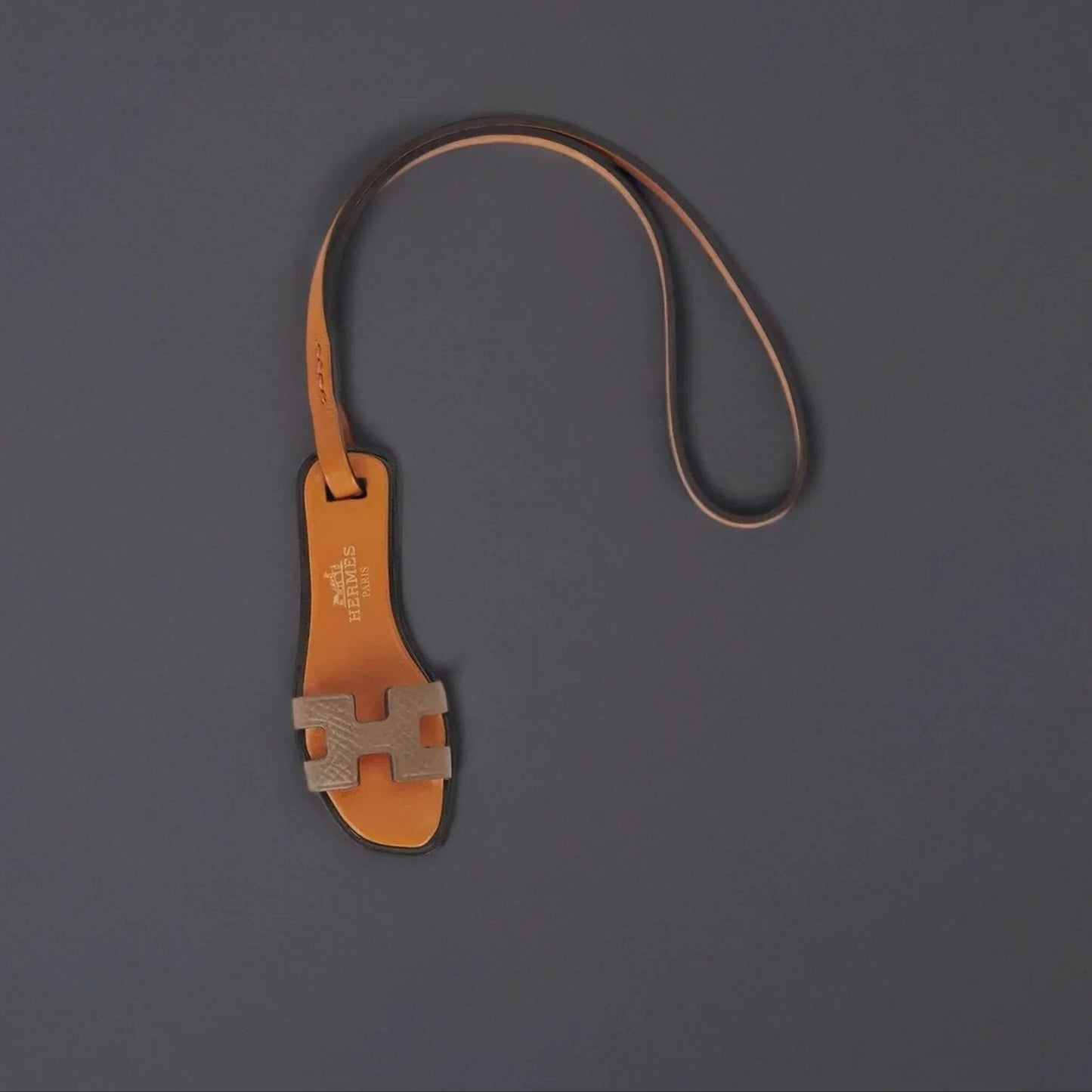 Oran Nano Bag Charm Etoupe