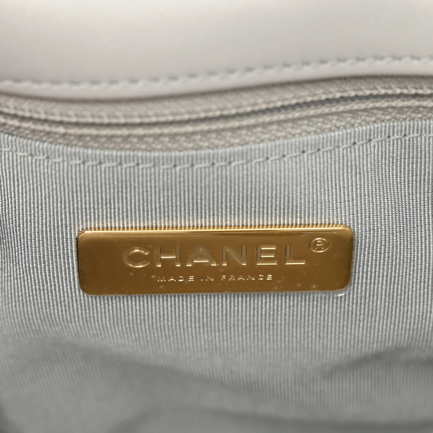 Goatskin Quilted Medium Chanel 19 Flap Grey