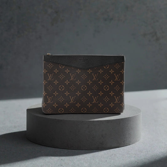 Monogram Daily Pouch Black