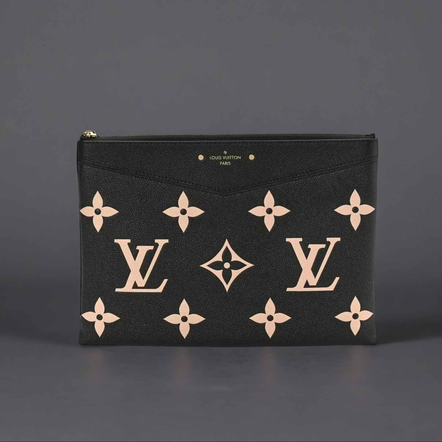 Empreinte Monogram Giant Daily Pouch Black Beige