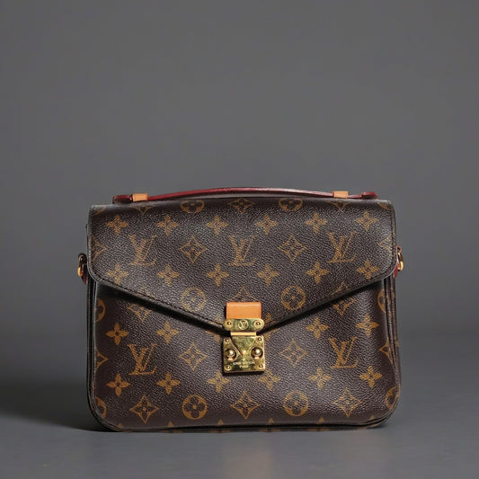 Monogram Pochette Metis