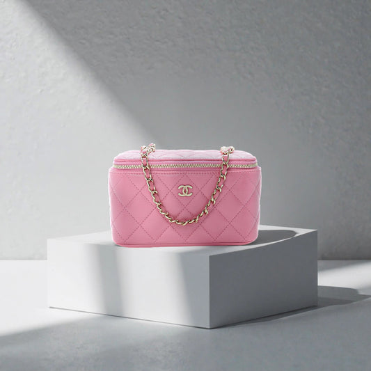 Caviar Quilted Small Vanity Case With Chain Pink