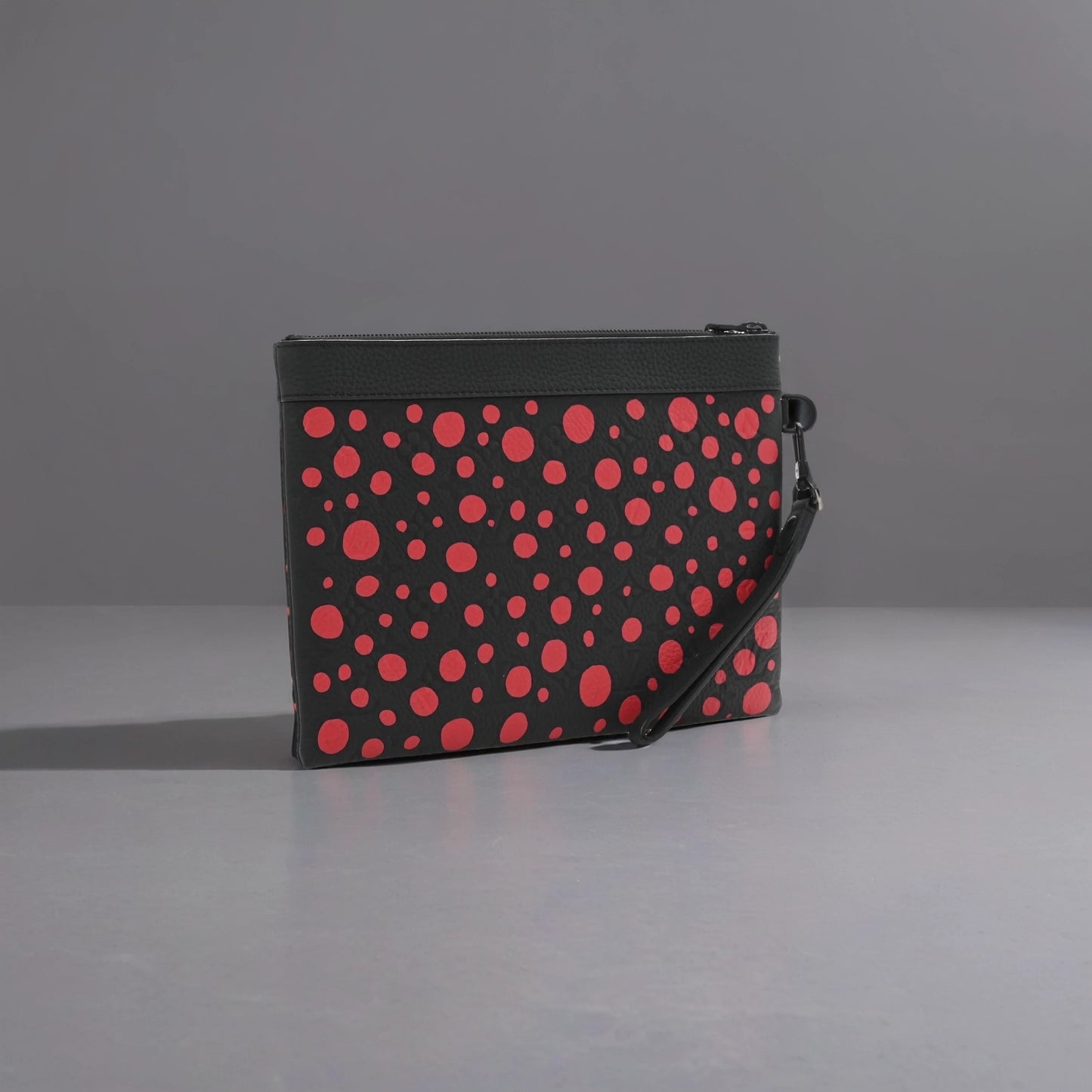 LV X YK Taurillon Monogram Pochette To-Go Black Red
