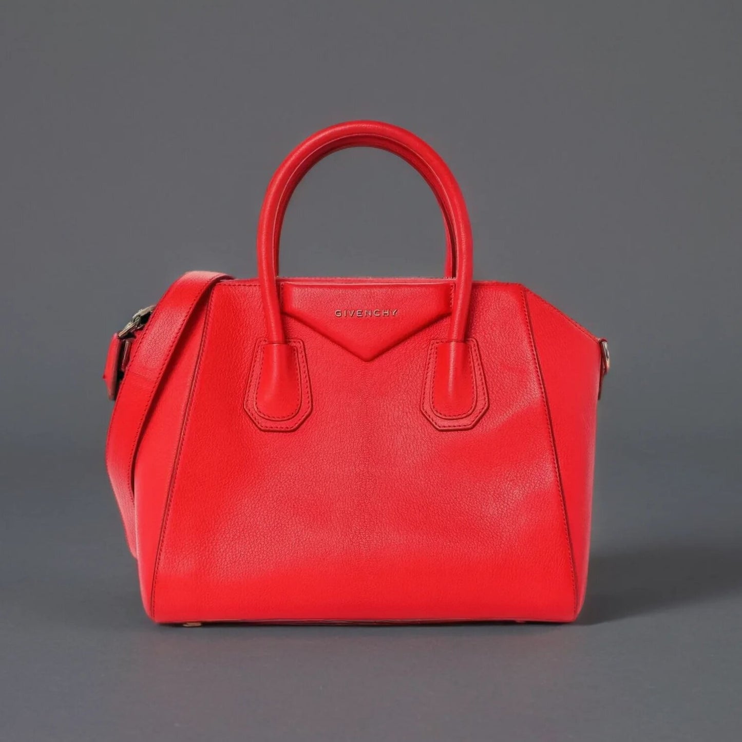 Sugar Goatskin Small Antigona Medium Red