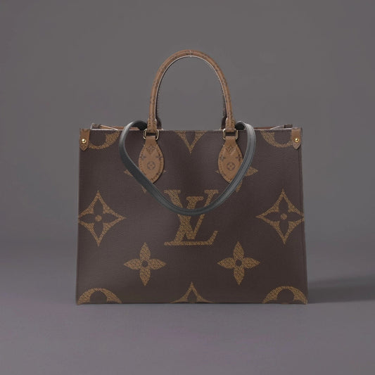 Reverse Monogram Giant Onthego MM