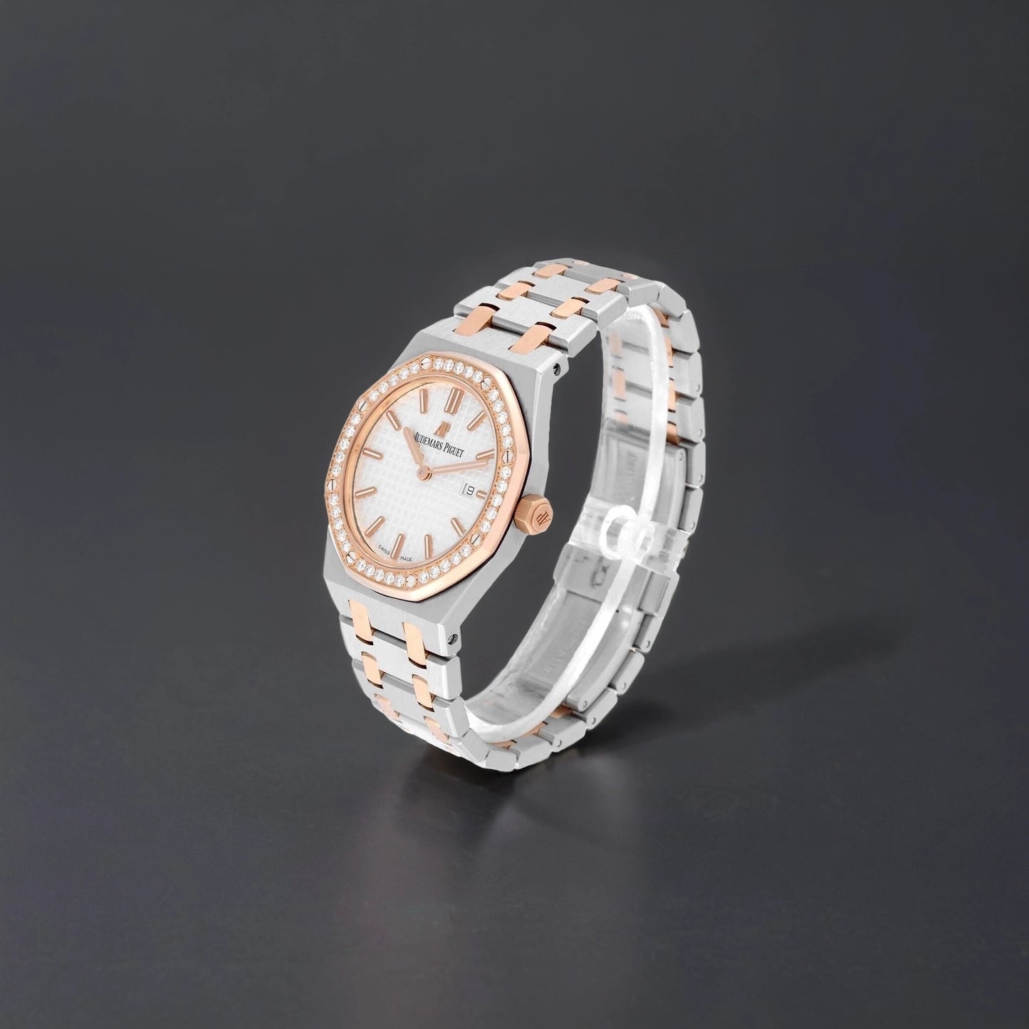 AUDEMARS PIGUET 18K Rose Gold Diamond 33mm Royal Oak Quartz Watch White