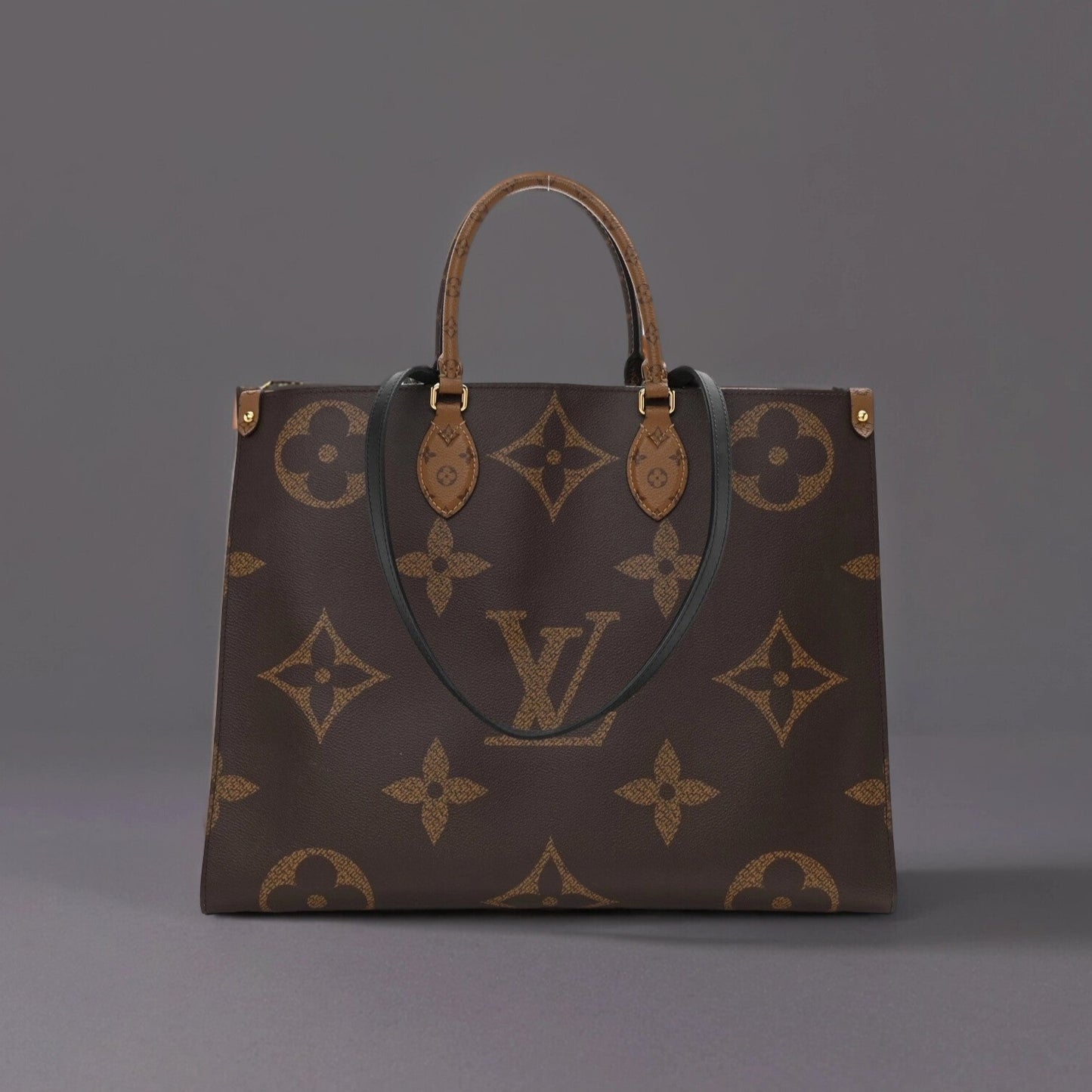 Reverse Monogram Giant Onthego GM