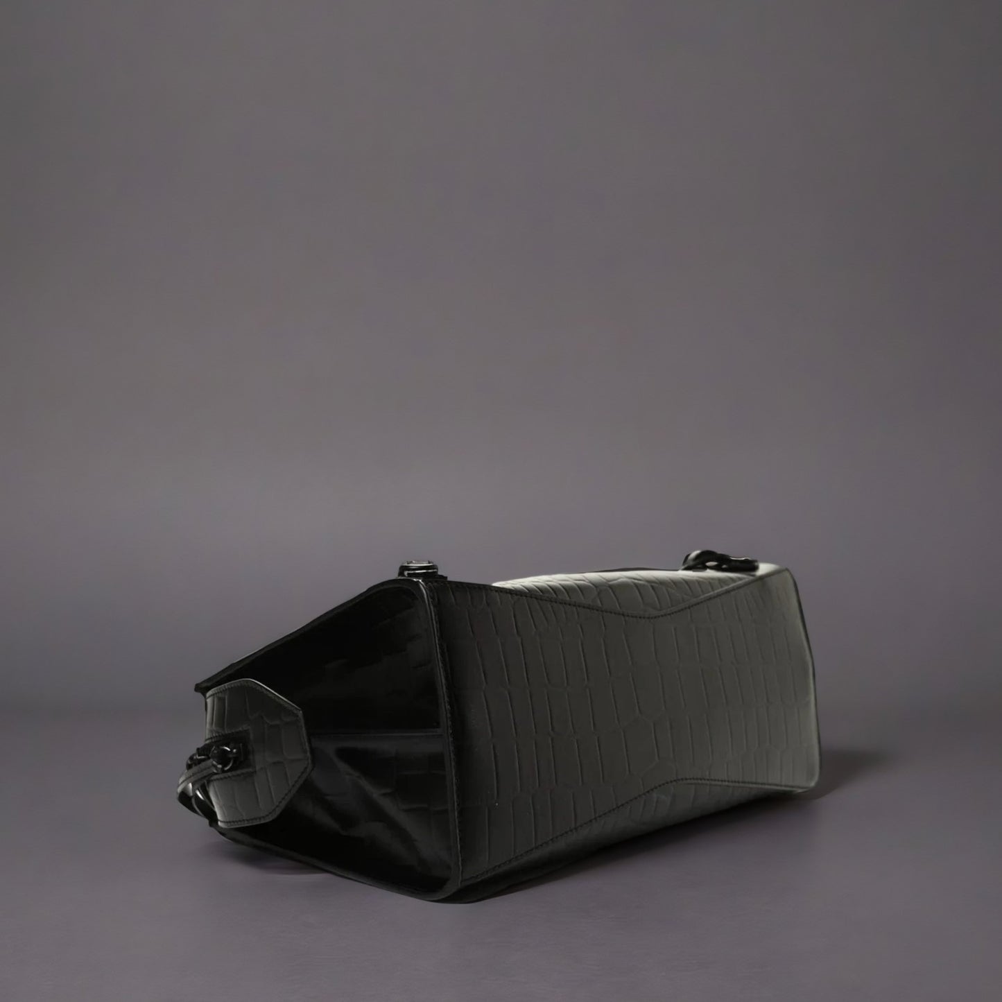 Semi Shiny Calfskin Crocodile Embossed Neo Classic Black Hardware S City Black