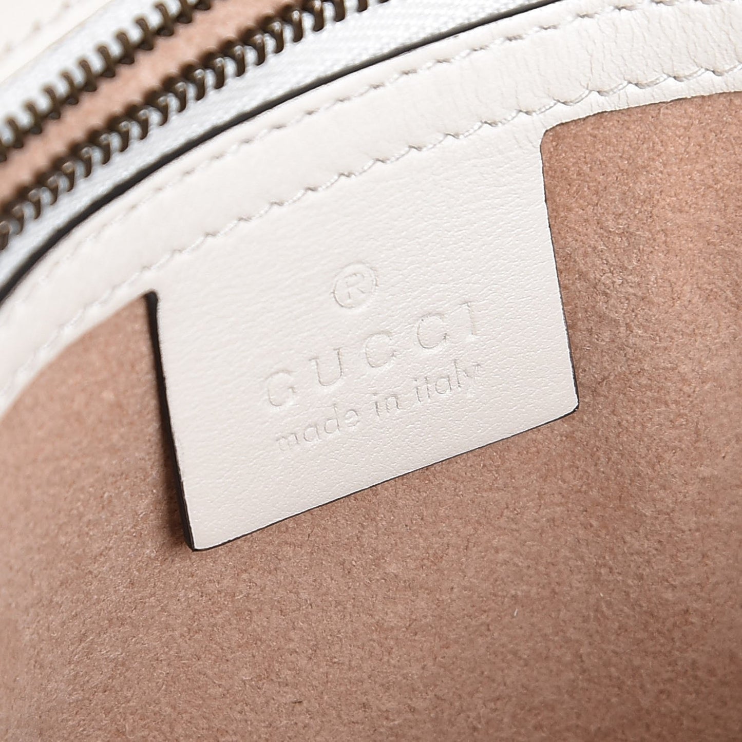 Calfskin Matelasse Small GG Marmont Shoulder Bag White